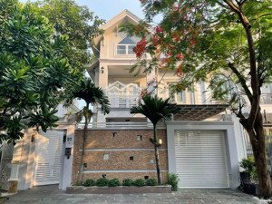 hạ 5 tỷ! bán gấp nhà lê văn sỹ, quận 3, 9x20m, 3 tầng cũ tiện xây: hầm + 7 tầng, giá 44.5 tỷ