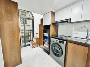 siêu phẩm ccmn trung tâm mỹ đình lê đức thọ. diện tích: 90m x 7t 27 phòng khép kín,