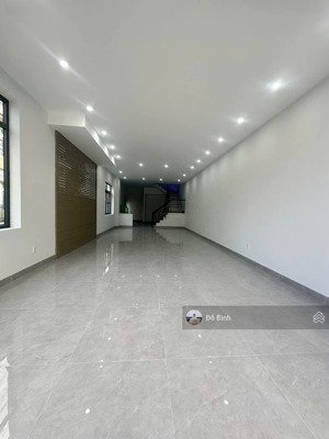 cho thuê nhà 2 tầng 1 tum mặt tiền đường: phan văn định - 3pn - 4wc - mới đẹp