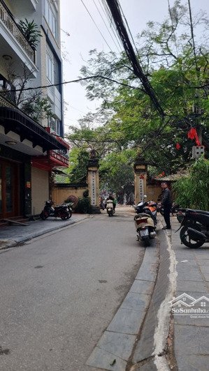 bán nhà phố quan nhân - ô tô cách 20 m - mặt hồ lộng gió - nhà đẹp ở luôm -dt 35 m 5t giá hơn 7tỷ