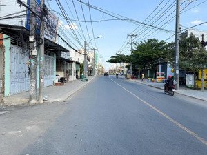 chủ gởi bán đất (lô góc 2 mặt tiền) vị trí kinh doanh buôn bán thuộc p. bửu hoà. giá chỉ 2,9 tỷ