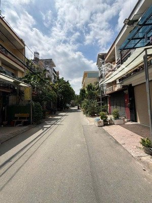 dòng tiền 20tr/th nhà 3 tầng đường hà huy giáp phường thạnh lộc q12 khu nam long