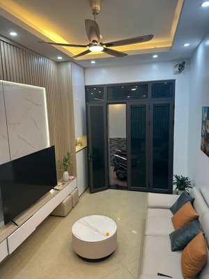 chính chủ cho thuê nhà nguyên căn đủ hết đồ tại số 27b ngõ 254 phố tam trinh hoàng mai