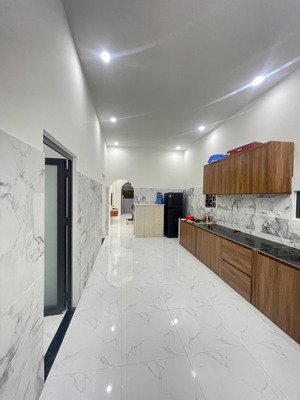 bán nhà mới hoàn thiện cực đẹp tại đặc khu phú quốc, 2,84 tỷ, 110m2 2 mặt tiền full thổ cư