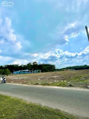 ĐẤT NGỘP 250M2 (5X50) SỔ RIÊNG, THỔ CƯ, ĐƯỜNG 16M ĐỐI DIỆN CHỢ, DÂN ĐÔNG GIÁ 730TR