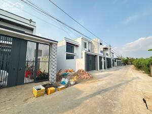 ĐỊNH CƯ NƯỚC NGOÀI BÁN GẤP LÔ ĐẤT NGAY GẦN KDL BỬU LONG , 1ty08 ( Bank hỗ trợ 70% )