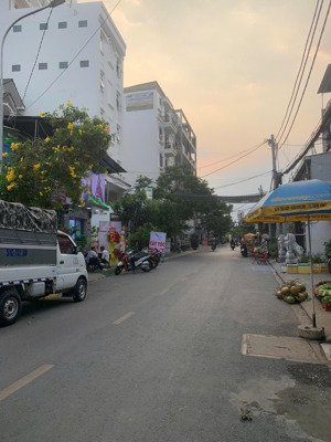 hàng hiếm mt lê thị chợ, q7 - giá 15,7 tỷ.