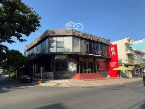 nhà phố góc 2 mặt tiền đường vân đồn và tản viên hàng cực hiếm