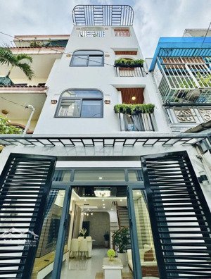 bán nhanh căn siêu phẩm nhà phố lý tự trọng - q1 - giá: 7,08tỷ/74m2 (5 x 14,8) - ngay chợ bến thành