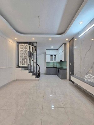 bán nr tại tôn đức thắng, 9,9 tỷ, 32m2, 3pn + 4wc, hàng hiếm giá tốt
