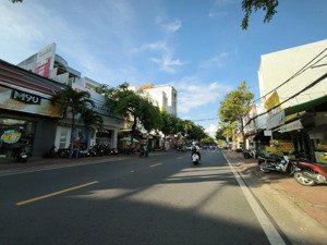 bán nhà mặt tiền trương công định, p7 ( dt: 128m2) + nhà 1tr3l hoàn công + vị trí kd + giá cực tốt