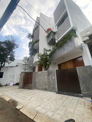 bán đất tặng nhà phó đức chính - ngay vương thừa vũ - sơn trà - 100m2 - ngang 5.3 - rẻ nhất khu vực