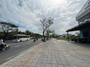 chính chủ gởi bán lô võ nguyên giáp 156m2 sụp hầm 21,5 tỉ