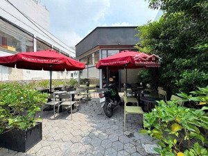 *** lô góc 2 mặt tiền ngay trung tâm đỗ xuân hợp, vị trí vip kinh doanh đỉnh, thu nhập 120 triệu/th