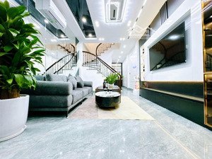 chính chủ cần bán căn nhà 6 tầng phố trần duy hưng