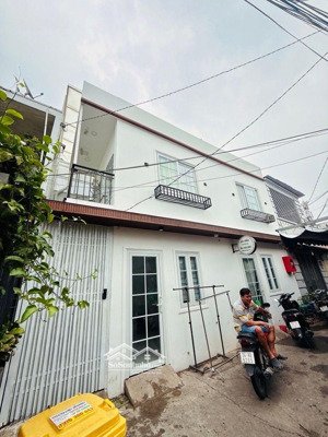 bán nhà đường lê văn lương ngang khủng 9m, 117m2, 6 căn cho thuê 45tr/th, 10.5 tỷ