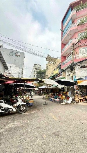 ( quận 7 ) bán nhà lô góc 2 mặt tiền kinh doanh chợ tân mỹ - thang máy xịn xò - chỉ 22 tỷ