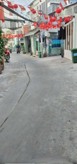 giá tốt! hxh huỳnh tấn phát kcx tân thuận q7 - 42m2 ngang 4m - chỉ 5 tỷ