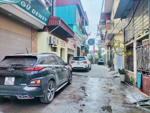 bán nhà 2 tầng phân lô công an ngọc hồi - thanh trì- 2 mặt đường oto tránh - gần ql1a