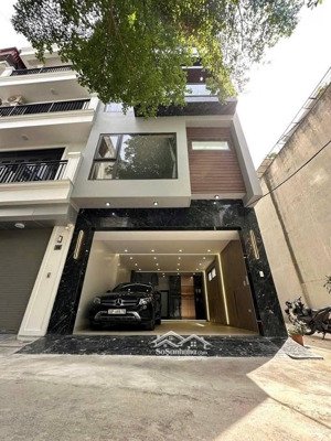 siêu hiếm! bán nhà phố cù chính lan, phân lô, ô tô, ngõ thông, thang máy, giá cực hời, 46m*7t*4m mt