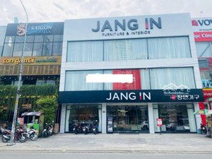 cho thuê nhà mt song hành, dt: 15m x 20m, 1 hầm, 1 trệt, 2 lầu, quận 2