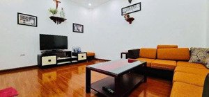 siêu hottt. bán nhà đào tấn. ba đình. dt 34m2. x5 tầng. mt 6.5m2. giá bán 7,9 tỷ