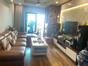 căn hộ 94m 3 ngủ 2 wc. căn góc view công viên. giá chưa tới 90tr/m. tầng trung. có slot ô tô.