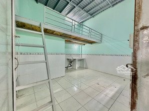 trống sẵn duplex siêu rộng (ở 3-4 người thoải mái) ngay công viên phần mềm quang trung