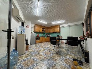 cho thuê nhà nguyên căn phố nguyễn sơn-5 tầng 4 ngủ nhà mới đủ nội thất