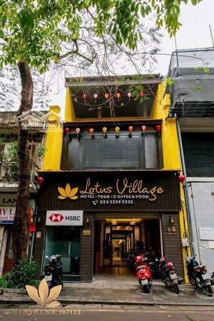 cho thuê nhà mặt phố duy tân , cầu giấy, dt 70m2x3t, mt 5m, đoạn kd đẹp nhất, thông sàn, vỉa rộng.