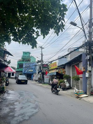 bán nhà mặt tiền gần chợ thủ đức, 81m2, giá 9 tỷ