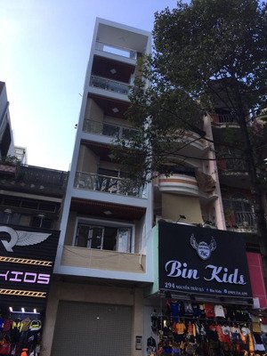 bán gấp nhà mặt tiền hậu giang phường 2 quận 6 dt 4m x20m kế bên chợ bình tây 5 lầu nhà mới dt