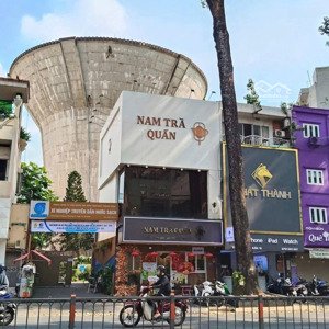 mt đường 3/2, phường 11, quận 10, dt : 5.8 x 7m 2 lầu góc 2 mt giá cực tốt