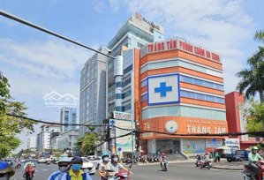 ngộp bank bán tòa nhà góc 2 mt lũy bán bích - diện tích: 9x30m - hầm 7 tầng - hđt 180tr - giá 40 tỷ