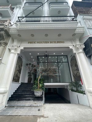 cho thuê mặt bằng 90m thông sàn, có tầng lửng - tân triều