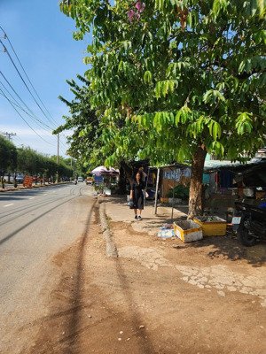 bán đất mặt tiền cn11, tân phú 60m2 đối diện bitexco giá 8 tỷ. cần bán gấp lô đất vị trí đắc địa