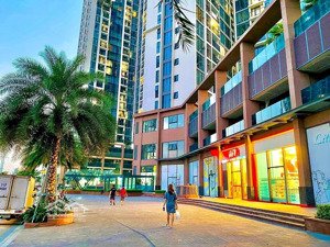 cho thuê 3pn2wc, 95m2, full nội thất. tầng cao, view thoáng không chắn view