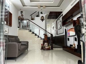 giá 1 tỷ 950 chính chủ đ. số 7 linh trung đg cho thuê 10 triệu tháng hd 2 năm ngay đại học sư phạm