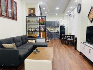 nhà đẹp 3 tầng trung tâm quận 10 gần trường đại học kinh tế vào ở ngay