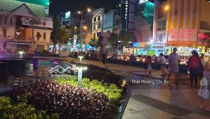 mặt tiền quận 4 - ngang 8.5m cực hiếm - xây building 7 tầng - giáp quận 1