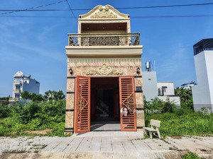 nhà 1 trệt 1 lầu xây dựng kiên cố!! gần cv 7 kỳ quan! shr _ dt 4x20_ 2pn_2wc ! có ban công!