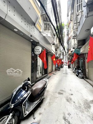 mặt ngõ ba gác phi thông tứ phía, 7t thang máy, dt 35m2, mt 5,3m, chào 10,6 tỷ qh ổn định