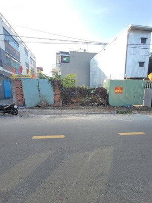 mặt tiền đg 6 linh tây chỉ 8,2 tỷ,đường 8m thông,không lộ giới,không quy hoạch.dt:78,9 vuông vức