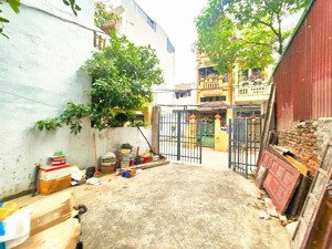 bán gấp nhà c4 phố ngô gia tự dt 100m2 x 5,2m mt giá chỉ 16,7 tỷ phân lô ô tô chạy vòng quanh