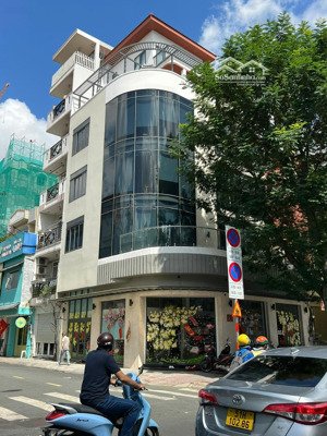 bán nhà mt nguyễn gia trí, bt - 9x20m - cn 180m - 2 tầng - chỉ 33 tỷ