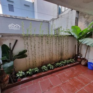 bán nhà riêng 3 tầng xây năm 2020, mt 4.5m x 28.4m.