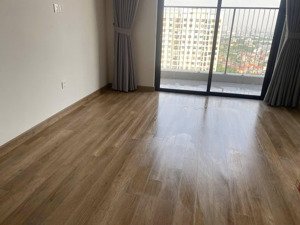 bán căn 2pn diện tích 83m2 tòa w1 dự án the wisteria đường 32 hoài đức. giá 6,5 tỷ. lh: 