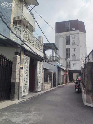 Nhà 80m2 xây 3 Lầu hẻm xe hơi đường Kha Vạn Cân quận Thủ Đức, Bán Gấp Giá Tốt