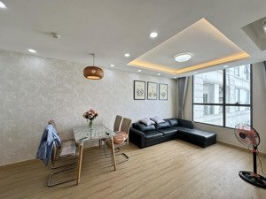 cho thuê căn hộ garden gate 2pn/2wc full nội thất giá 18 triệu