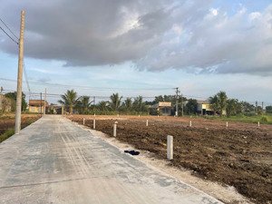 chính chủ gửi bán mảnh đất sát quốc lộ giá 590 triệu - sổ hồng riêng